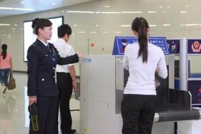 高鐵安檢的嚴苛與木工大爺?shù)臒o奈選擇